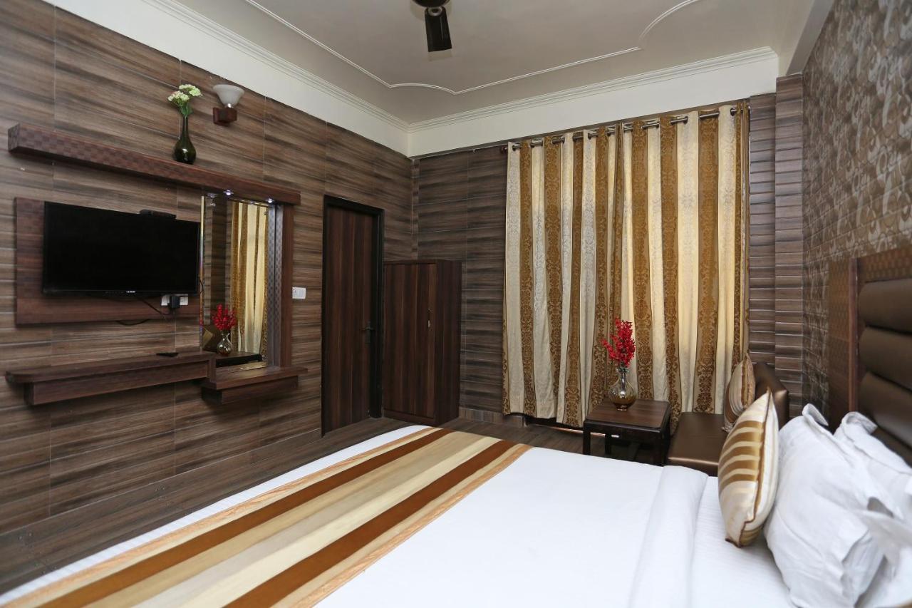 Oyo 5540 Etiler Hotel Katra  Luaran gambar